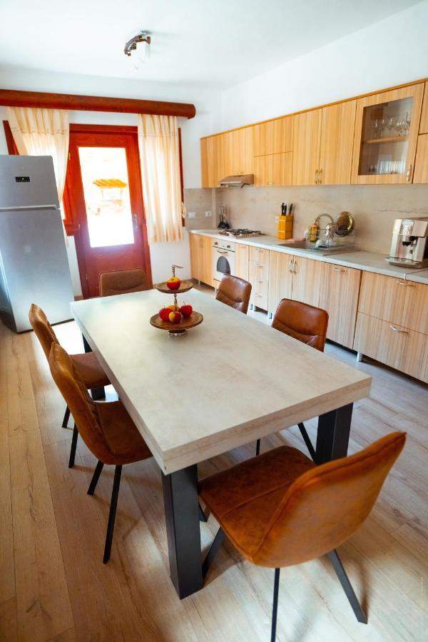 Casa Cheile Dambovicioarei - Cabana 2 Dîmbovicioara المظهر الخارجي الصورة
